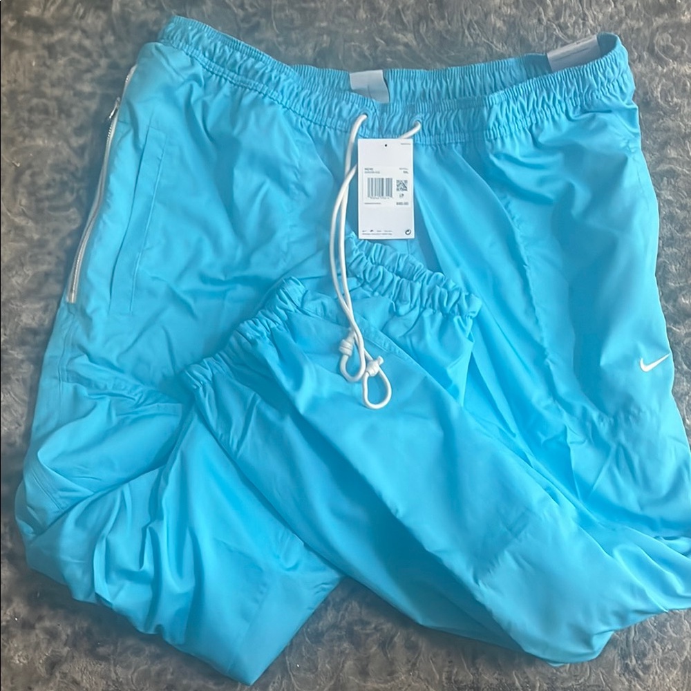 Nike Men's Sky Blue Sports Pants